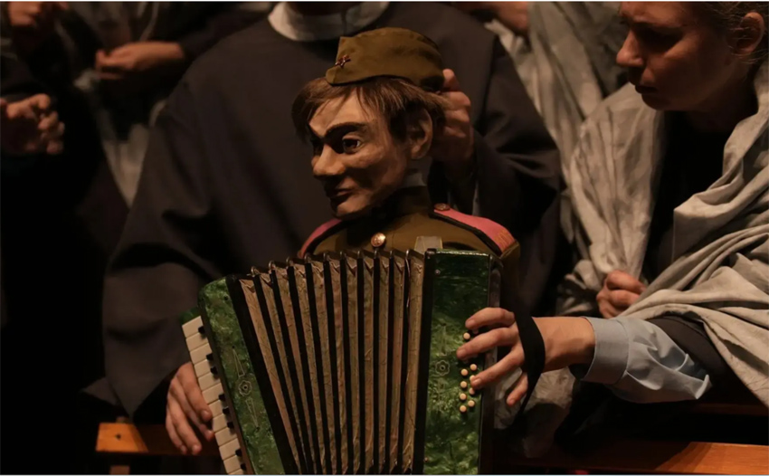 Женский фронт. Луганский академический театр кукол